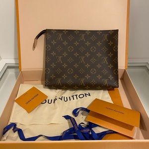 Authentic Louis Vuitton Pouch Toiletry 26!Soldier